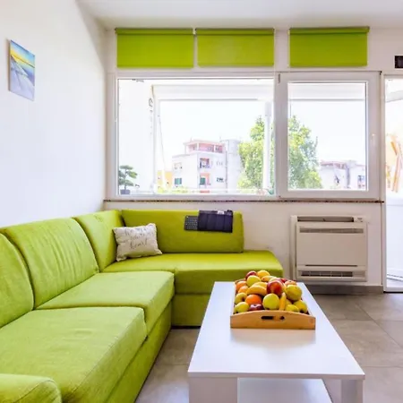 Artsea Apartment *