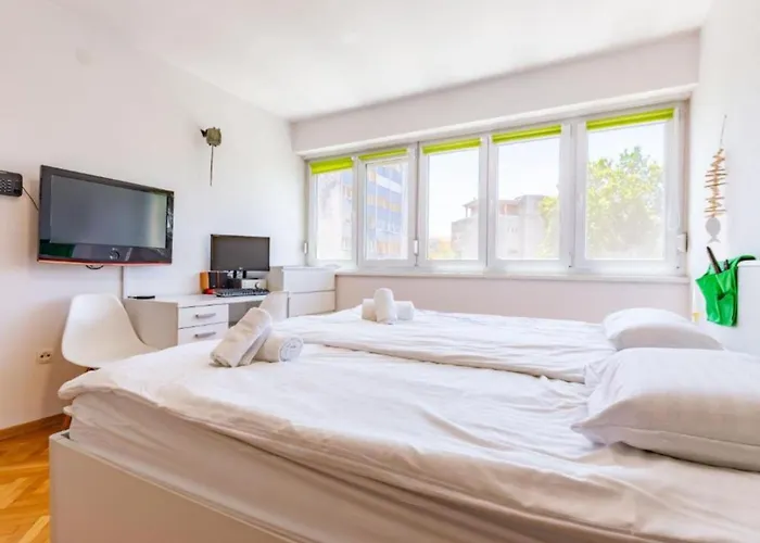 Artsea Apartment